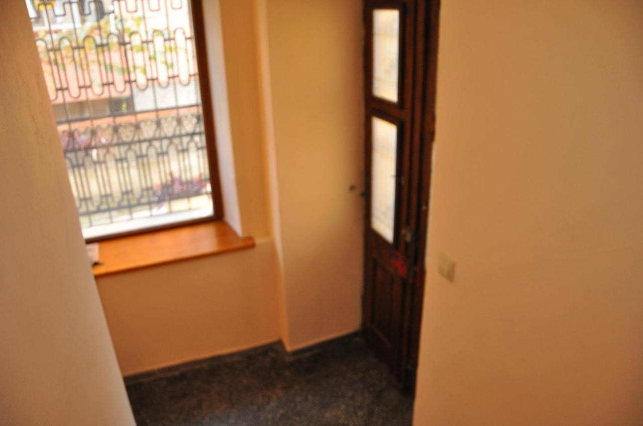 Апартамент Elsor Burgas City Eksteriør billede